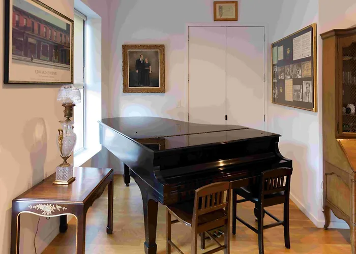 Large And Luxurious In Strivers Row